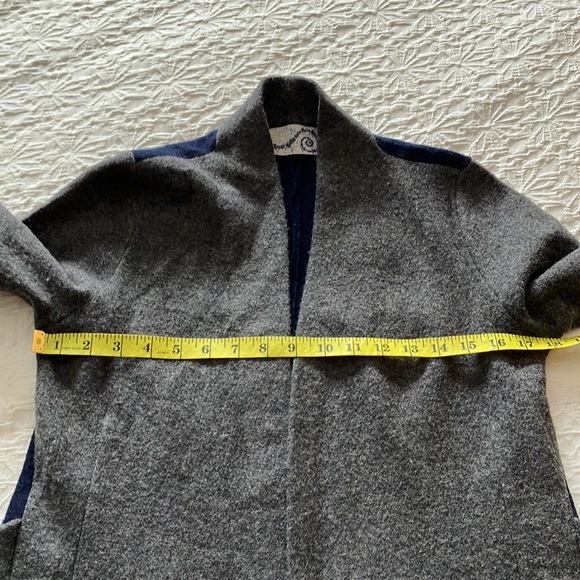 Anthropologie Small  Rosie Neira gray & navy wool sweater w/tie to front/back - Picture 16 of 16